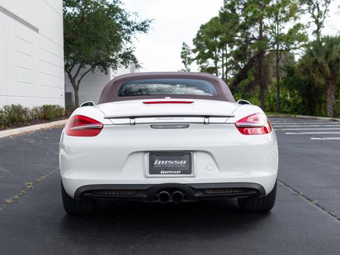 Used 2015 Porsche Boxster S image 2