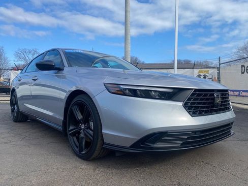 Used 2023 Honda Accord Sport image 29