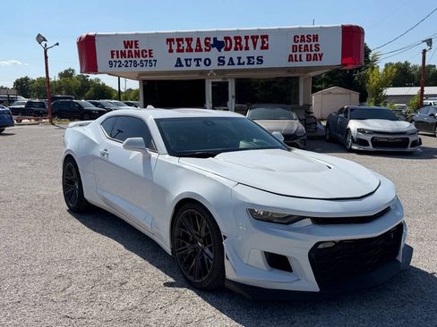 Used 2021 Chevrolet Camaro SS RWD image 2