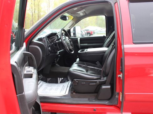 Used 2008 Chevrolet Silverado 2500 LT w/ 1LT Convenience Package AWD/4WD image 16
