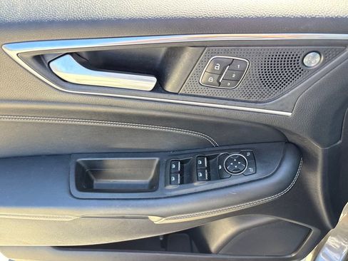 Certified 2021 Ford Edge Titanium image 17