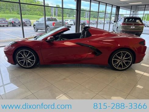 Used 2024 Chevrolet Corvette Stingray Convertible w/ 1LT RWD image 2