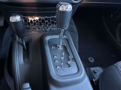 Used 2017 Jeep Wrangler Unlimited Sport w/ Quick Order Package 24S image 19