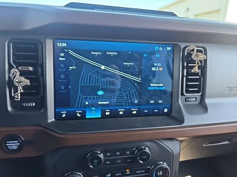 Used 2024 Ford Bronco Outer Banks AWD/4WD image 7
