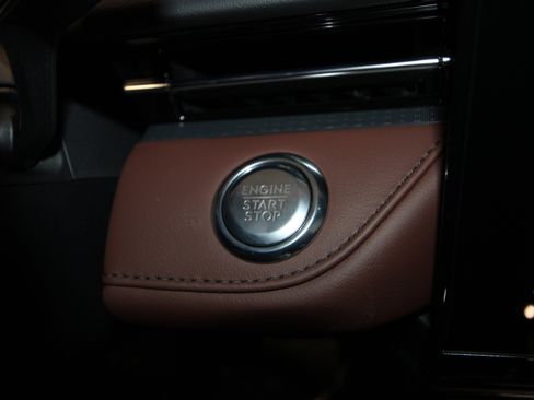 New 2026 Lincoln Nautilus Reserve image 12