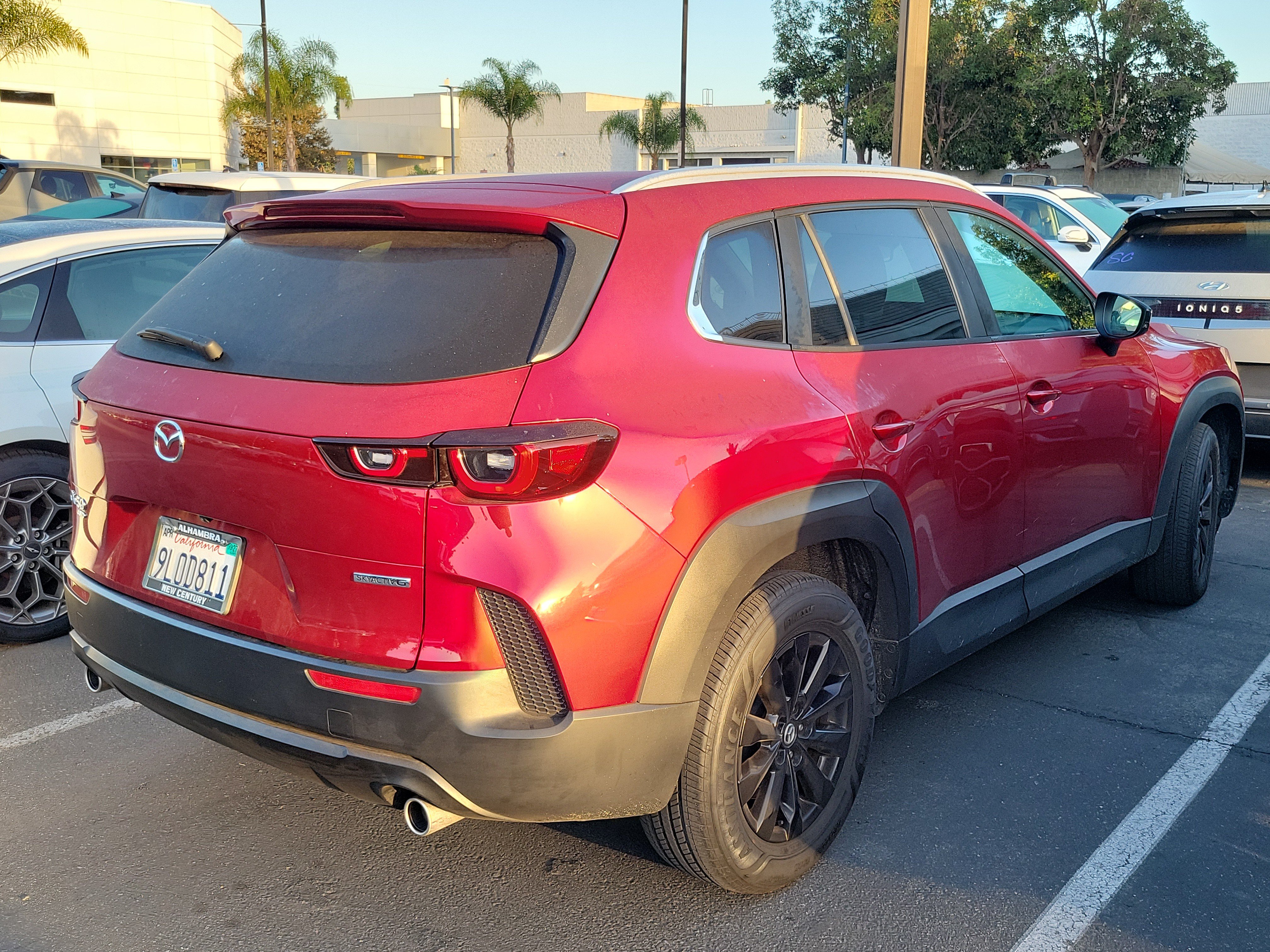Used 2024 MAZDA CX-50 AWD 2.5 S w/ Select Package image 4