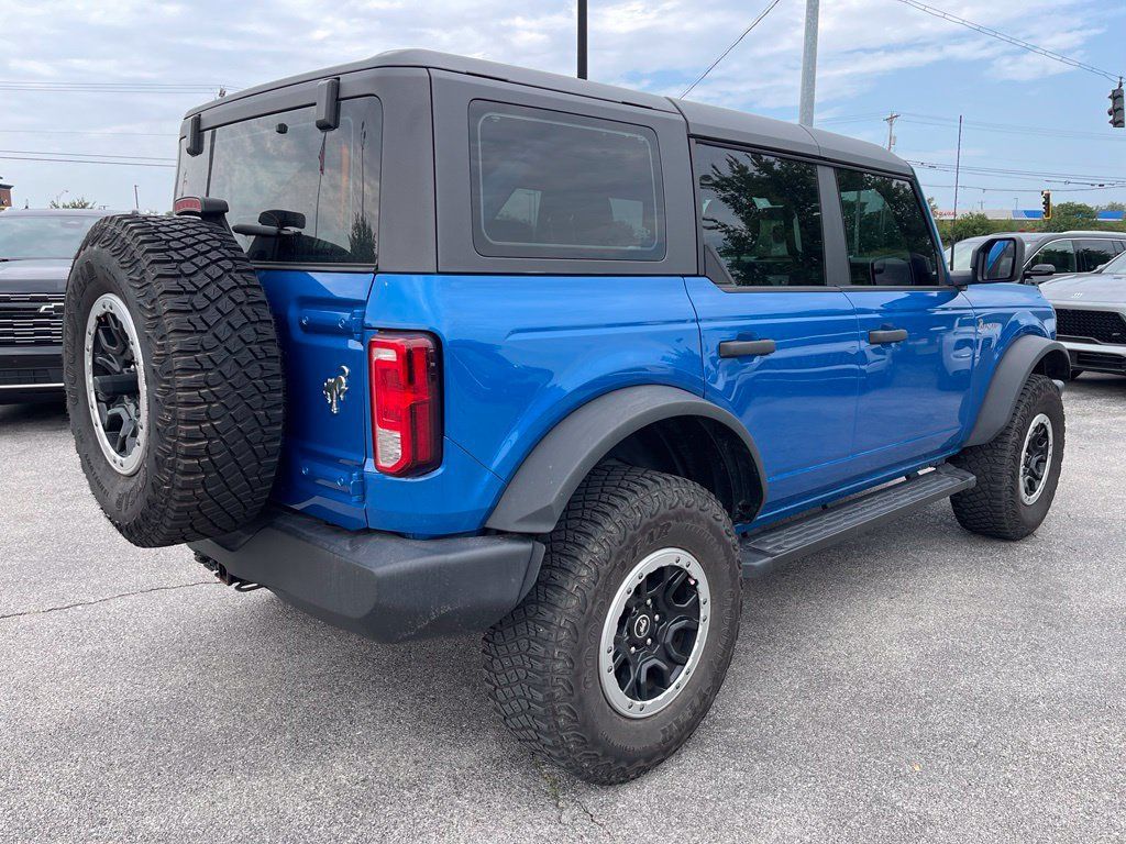 Used 2023 Ford Bronco 4-Door w/ Sasquatch Package AWD/4WD image 3