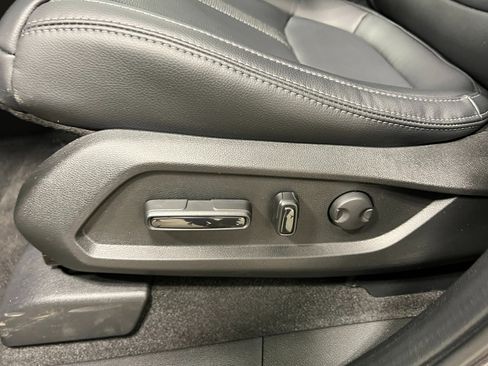 New 2025 Honda Pilot EX-L image 14