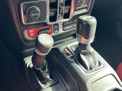 Used 2024 Jeep Wrangler Unlimited Rubicon 392 AWD/4WD image 19