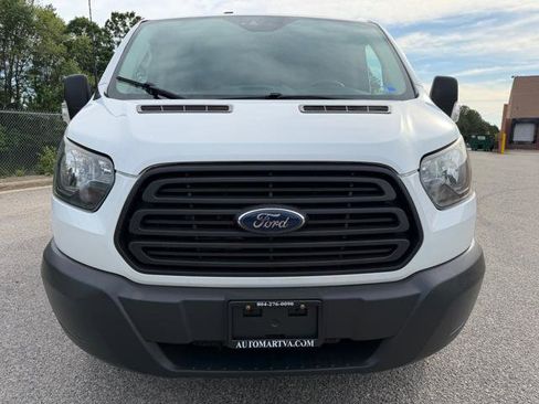 Used 2018 Ford Transit 250 130 Low Roof RWD image 2