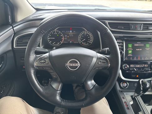 Used 2024 Nissan Murano SV image 11