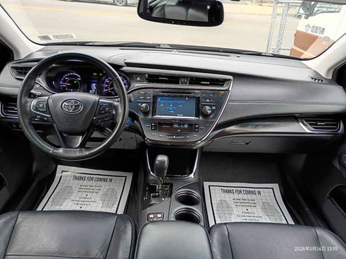 Used 2018 Toyota Avalon XLE Plus image 10