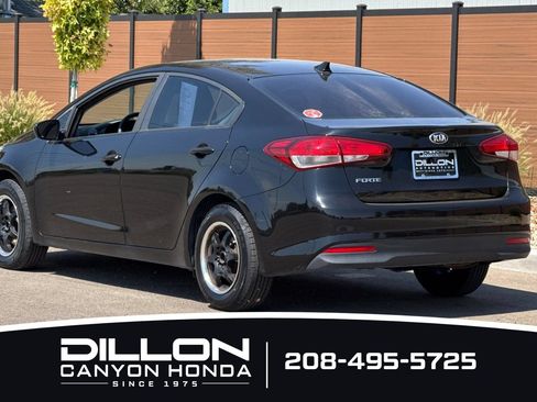Used 2017 Kia Forte LX FWD image 9