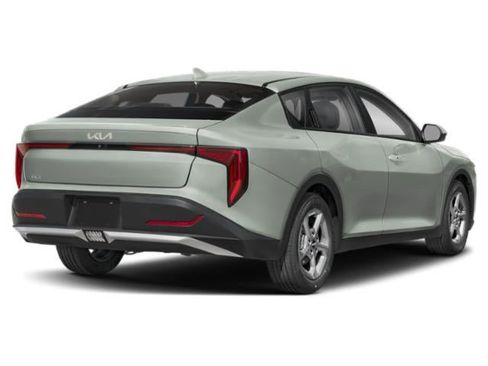 Used 2025 Kia K4 FWD image 3