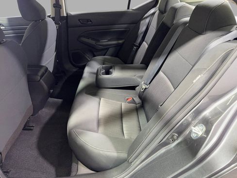 Used 2024 Nissan Altima 2.5 SV image 39