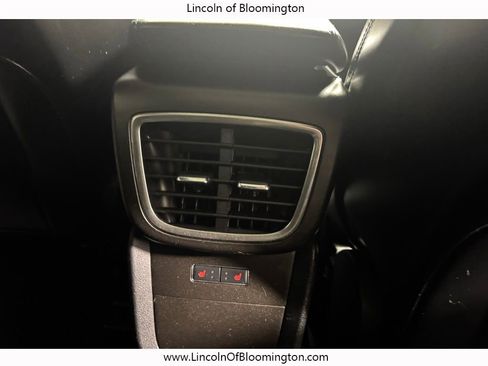 Used 2016 Lincoln MKX Select w/ Select Plus Package AWD/4WD image 19