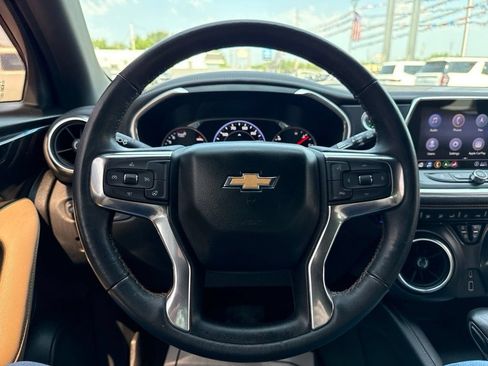 Used 2020 Chevrolet Blazer Premier FWD image 14