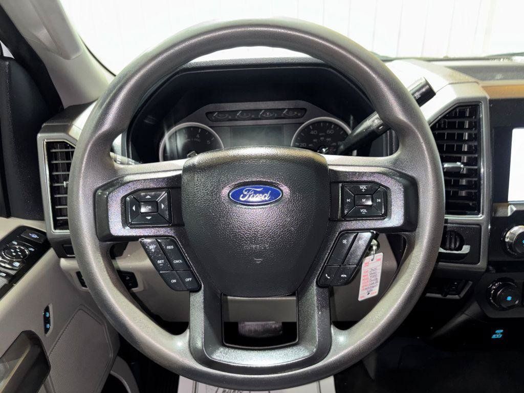 Used 2022 Ford F250 XLT w/ XLT Premium Package RWD image 18