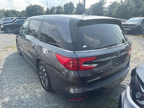 Used 2023 Honda Odyssey EX-L image 4