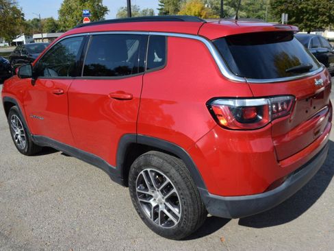 Used 2020 Jeep Compass Latitude w/ Popular Equipment Group FWD image 6