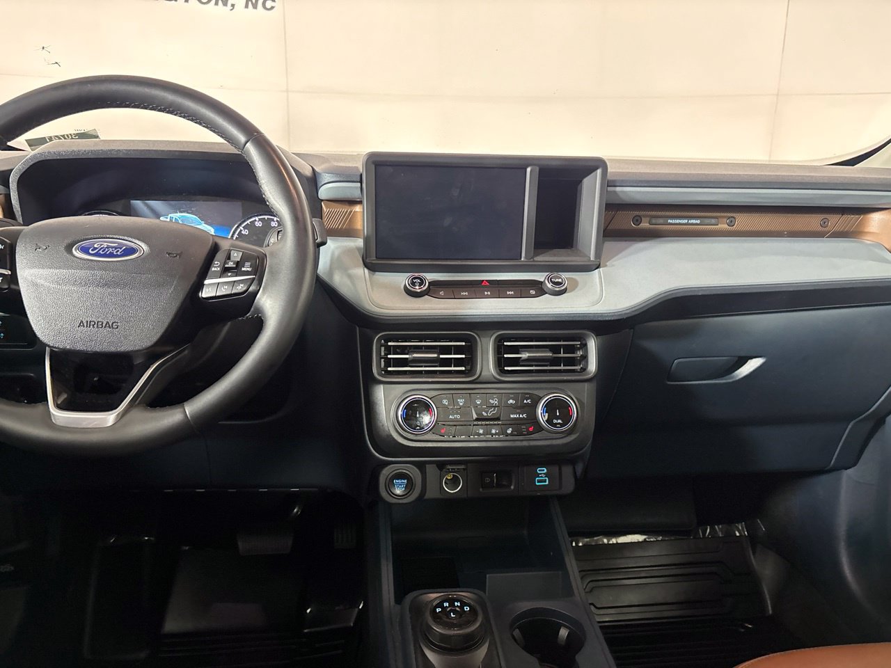 Used 2024 Ford Maverick Lariat w/ FX4 Off-Road Package AWD/4WD image 22