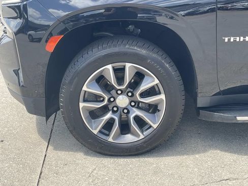 Used 2022 Chevrolet Tahoe LT w/ Luxury Package RWD image 7