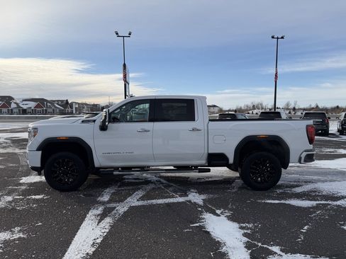 Used 2022 GMC Sierra 2500 Denali w/ Denali Ultimate Package image 10