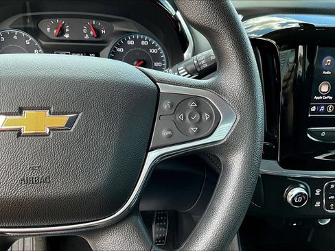 Used 2021 Chevrolet Traverse LS FWD image 14