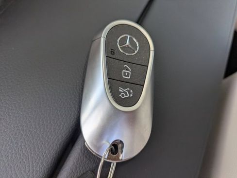 New 2026 Mercedes-Benz E 350 4MATIC Sedan image 31
