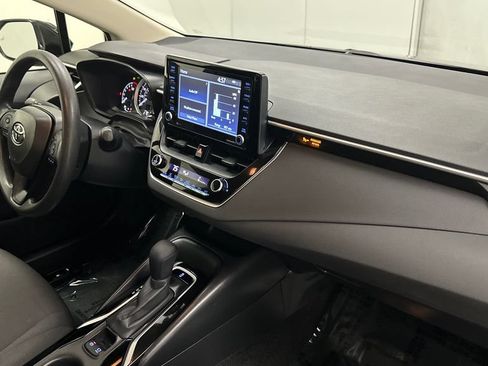 Used 2022 Toyota Corolla LE w/ LE Convenience Package FWD image 22