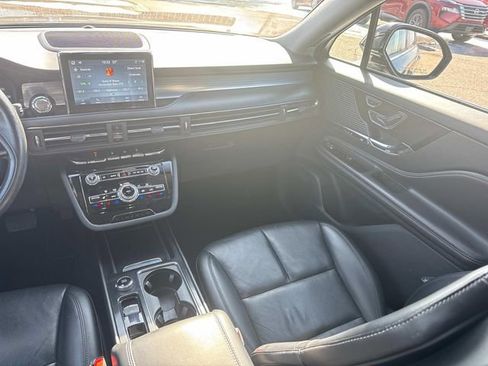 Used 2021 Lincoln Corsair Standard w/ Premium Package image 20