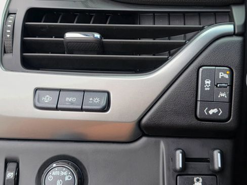 Used 2018 Chevrolet Tahoe Premier image 27