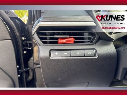 Used 2024 Nissan Altima 2.5 SV w/ SV Premium Package image 18