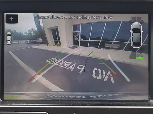 Used 2019 Ford Explorer Limited w/ Class III Trailer Tow Package FWD image 23
