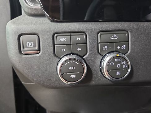 New 2026 GMC Sierra 1500 Elevation AWD/4WD image 24