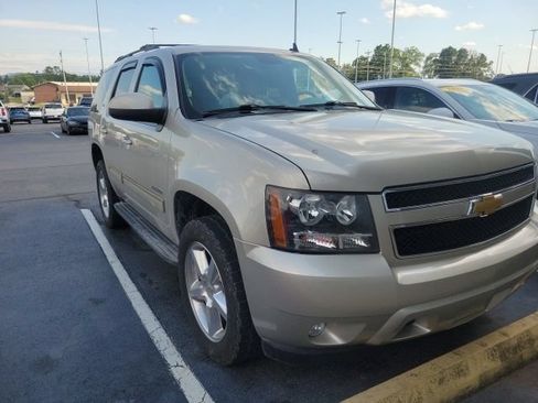 Used 2013 Chevrolet Tahoe LT AWD/4WD image 2