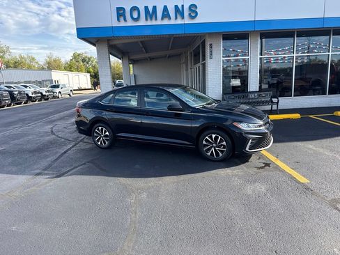 Used 2025 Volkswagen Jetta S FWD image 2