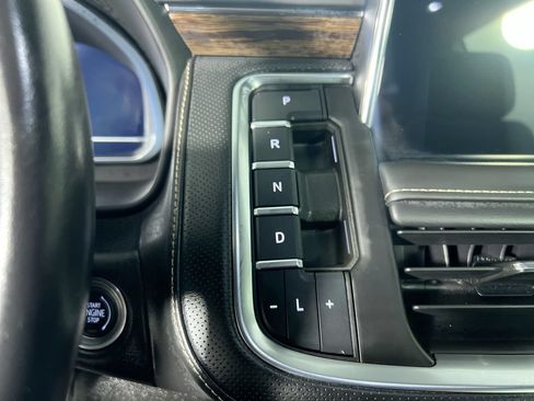 Used 2022 Chevrolet Tahoe Premier AWD/4WD image 22