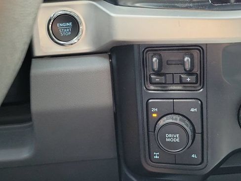 Used 2023 Ford F250 XLT w/ XLT Premium Package AWD/4WD image 28