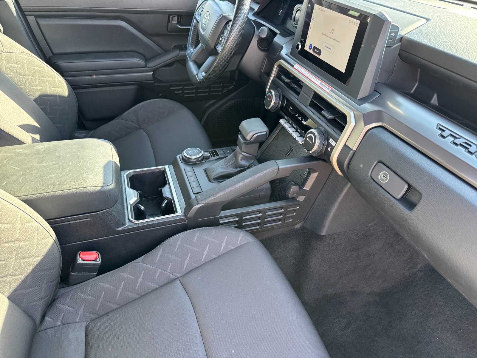 Used 2026 Toyota Tacoma SR5 AWD/4WD image 11