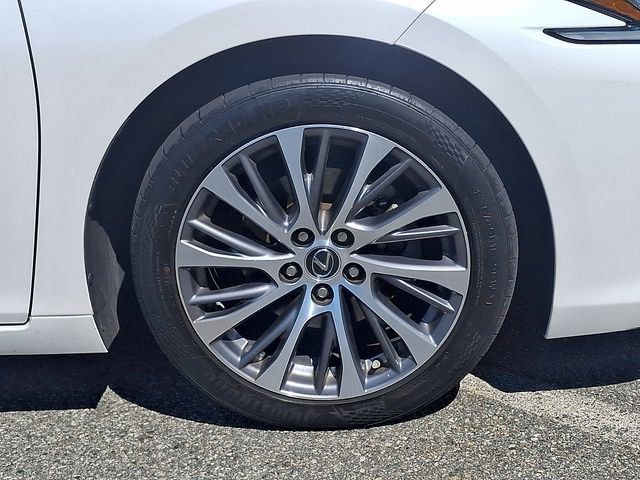 Certified 2021 Lexus ES 250 w/ Premium Package AWD/4WD image 8