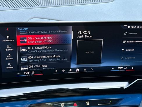 Used 2024 BMW i5 M60 w/ Executive Package image 23