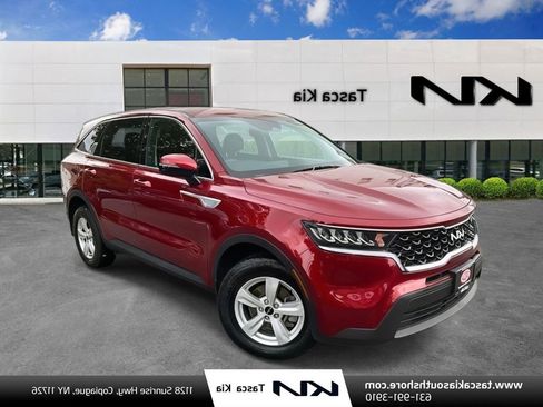 Used 2023 Kia Sorento LX image 1