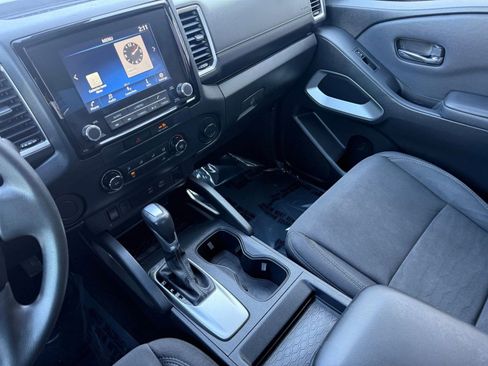 Used 2022 Nissan Frontier SV image 29