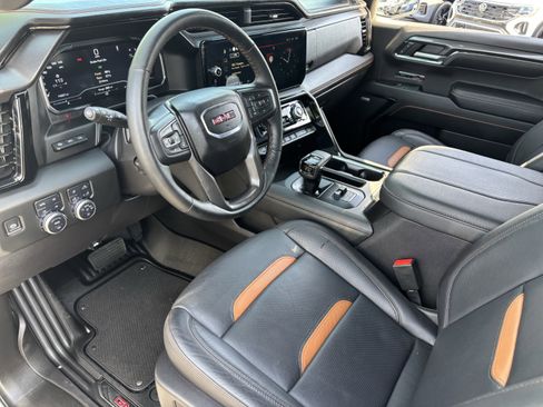 Used 2024 GMC Sierra 1500 AT4 w/ Technology Package image 17