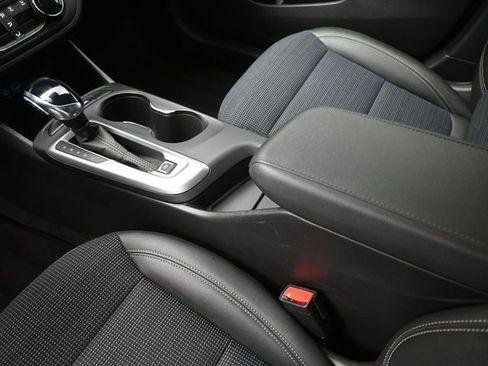 Used 2025 Buick Envista Preferred image 33