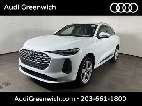 Used 2025 Audi Q5 Premium Plus w/ Premium Plus AWD/4WD image 3