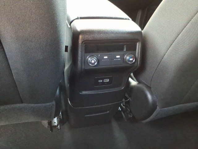 Used 2023 GMC Acadia SLE FWD image 14