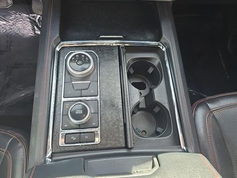 Used 2022 Ford Expedition Max Limited image 20