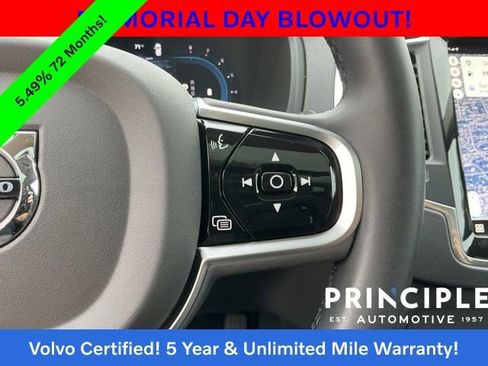 Certified 2025 Volvo XC90 B5 Core AWD/4WD image 25